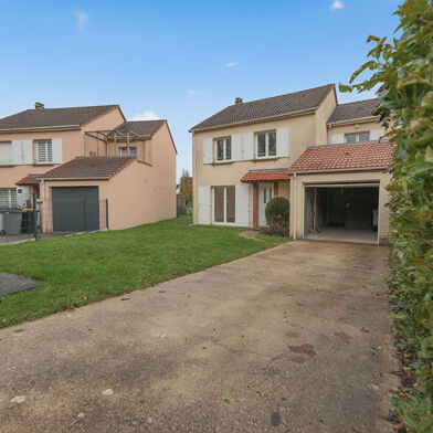 Maison 5 pièces 1300 €