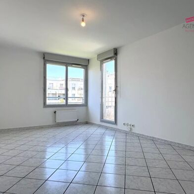Appartement 2 pièces 736 €