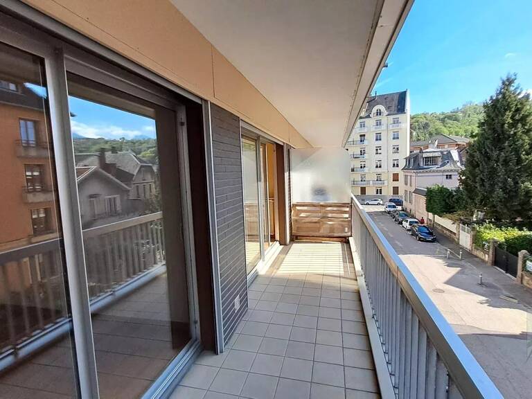 CHAMBERY- T3 avec balcon et parking — photo 1