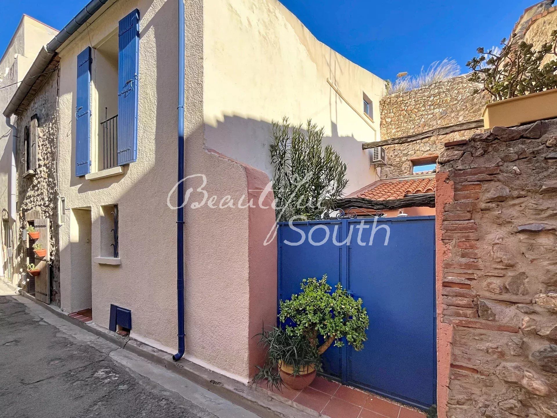 Maison de Village   T3 à vendre Fourques 66300