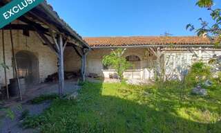 Immeuble  600 m² à vendre à Aigre (16140)