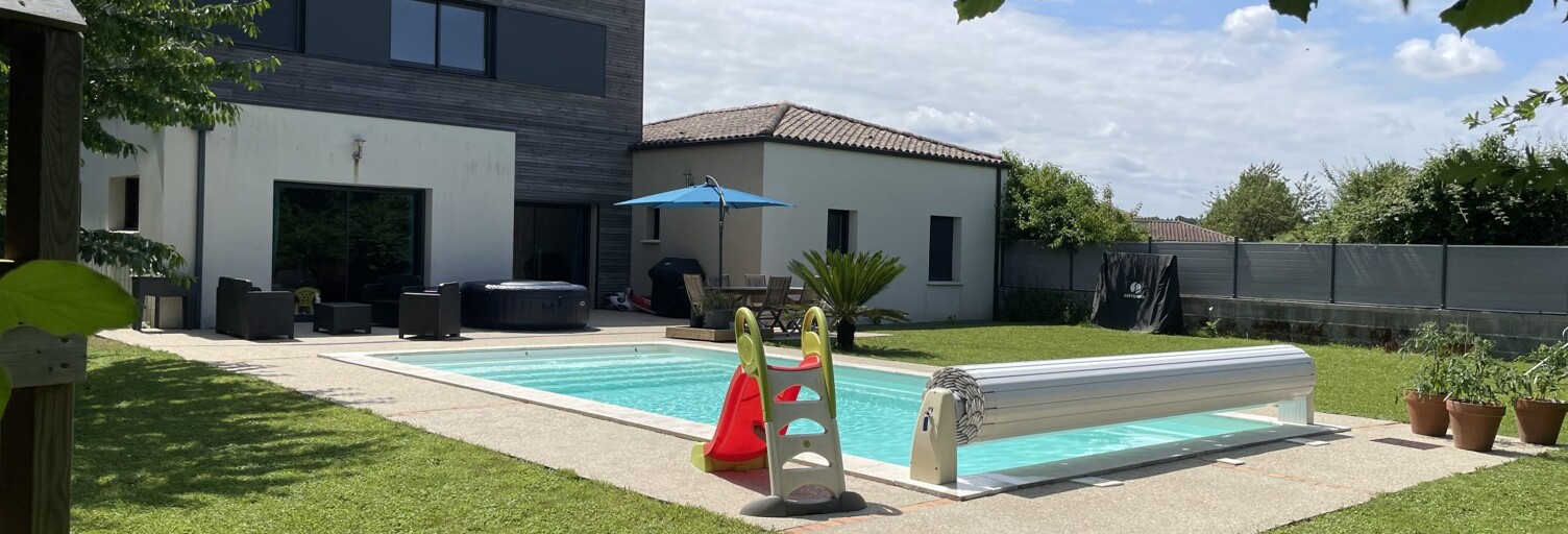 Maison 8 Pièces 185 m² à vendre à La Caillère-Saint-Hilaire (85410)