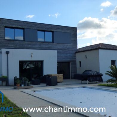 Maison 8 pièces 350000 €