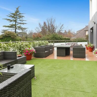 Appartement 4 pièces 1450 €