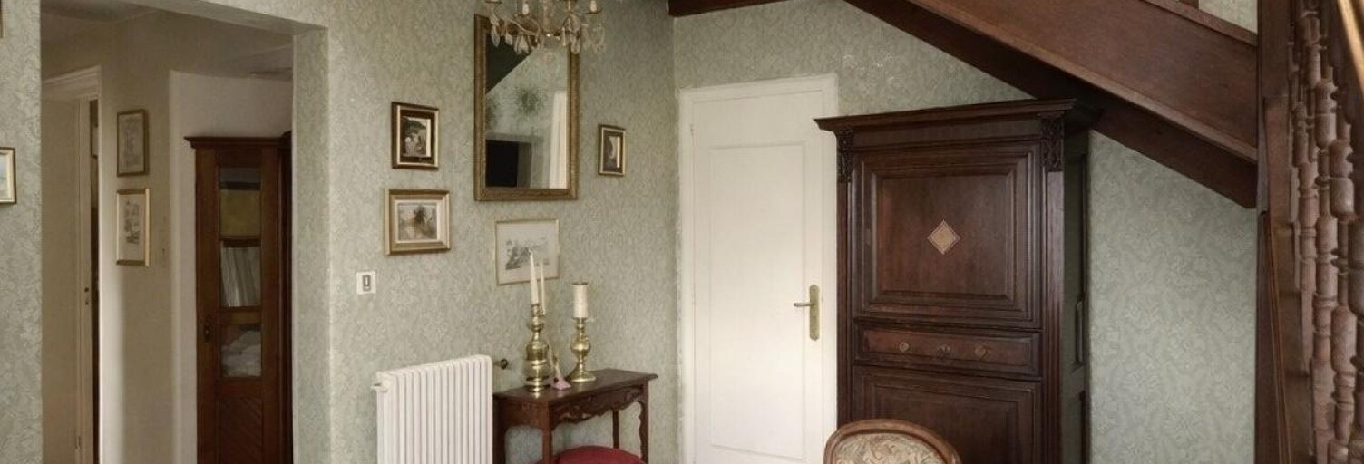 Maison 9 Pièces 235 m² à vendre à Oloron-Sainte-Marie (64400)