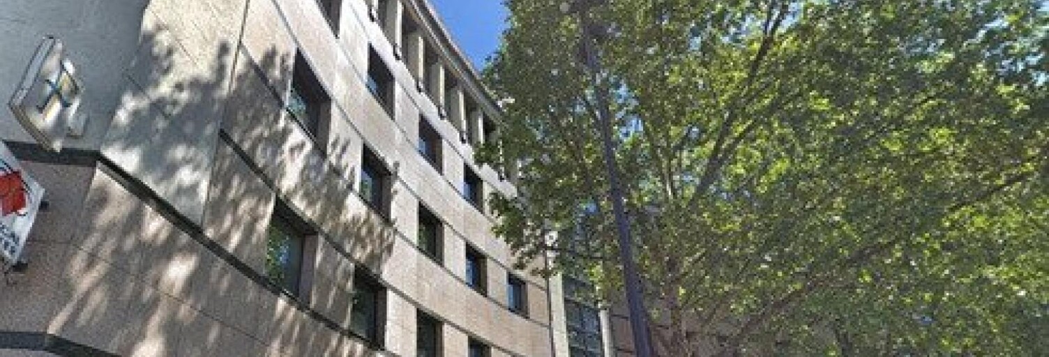 Bureau  347 m² à louer à Saint-Denis (93200)