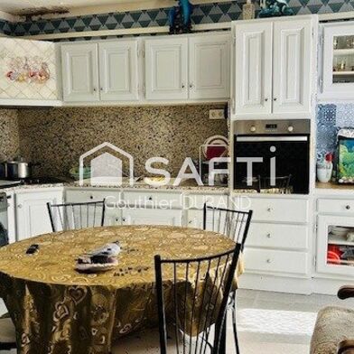 Immeuble  290000 €