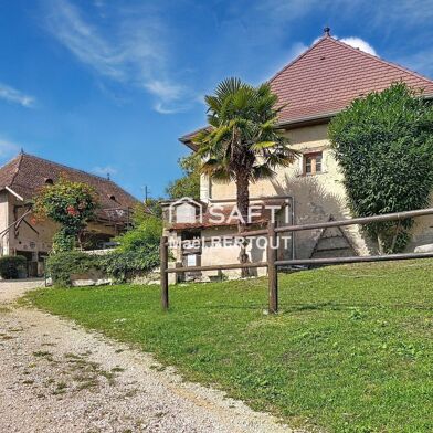 Maison 10 pièces 598000 €