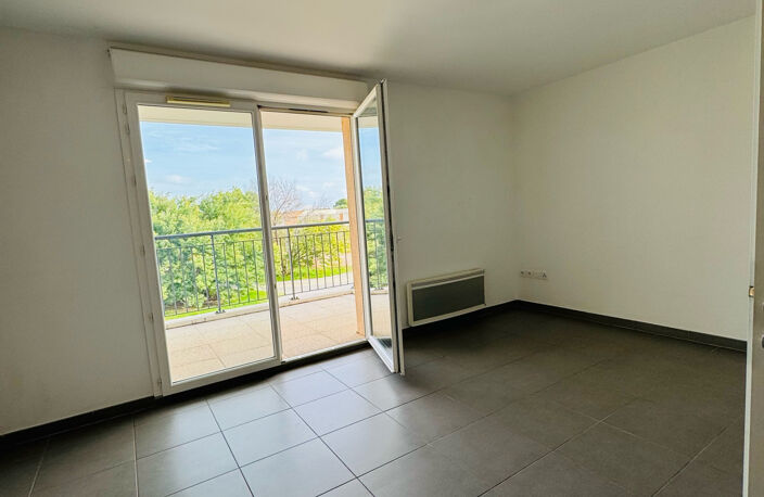 Studio 28 m2 avec balcon , parking et cave  -BORMES LES MIMO — photo 4