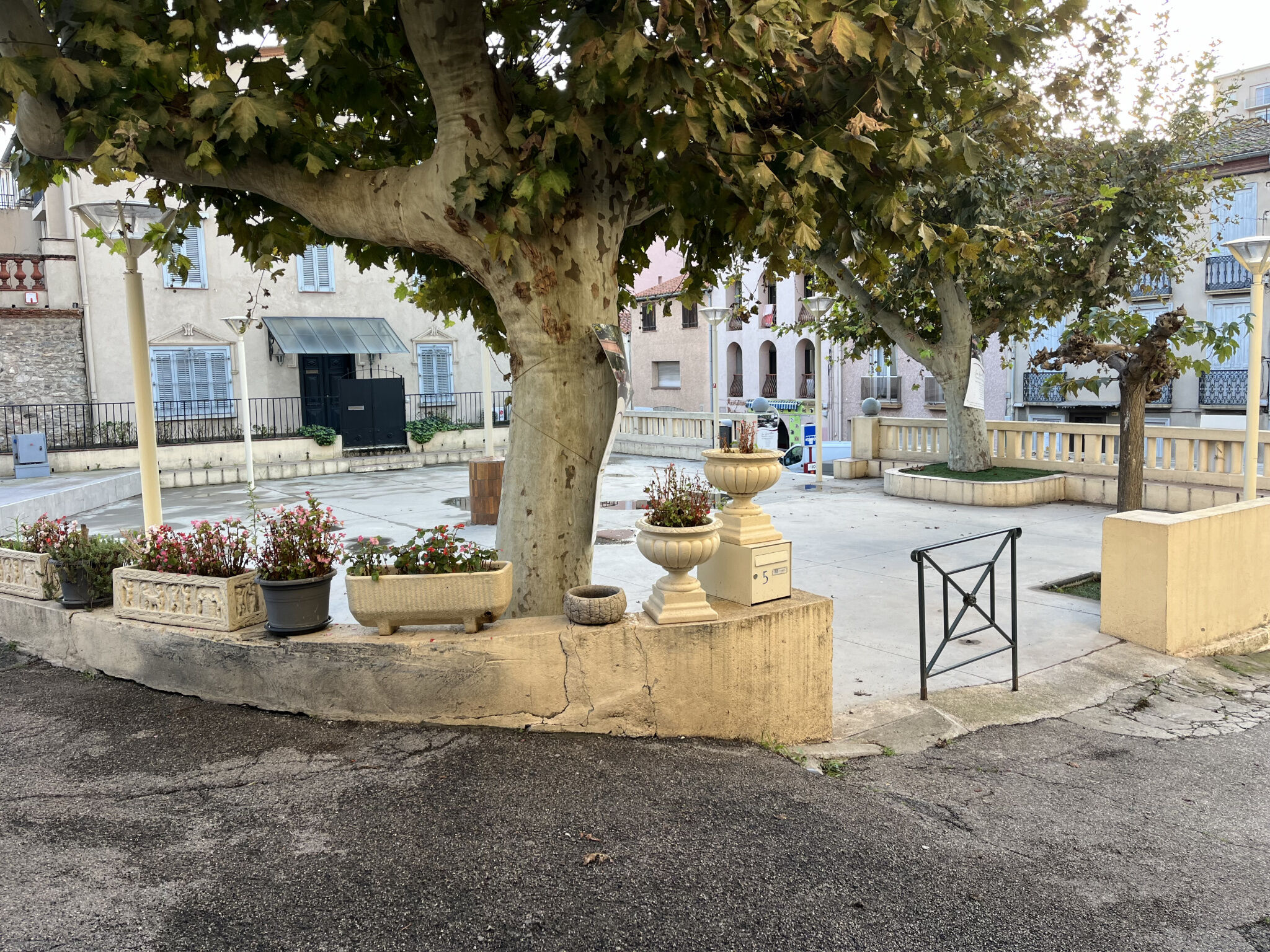 Villa / Maison  T8 à vendre Perthus (Le) 66480