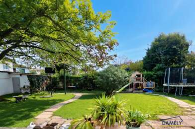 Maison 8 pièces 574750 €