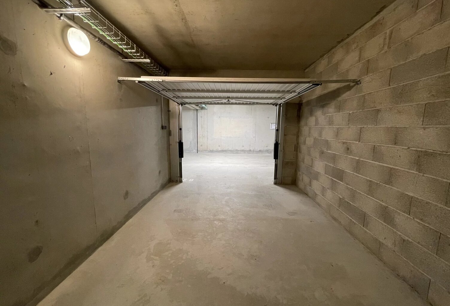 GARAGE VILLENEUVE DE LA RAHO - Avenue GUIMERA — photo 1