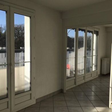 Appartement 4 pièces 146720 €