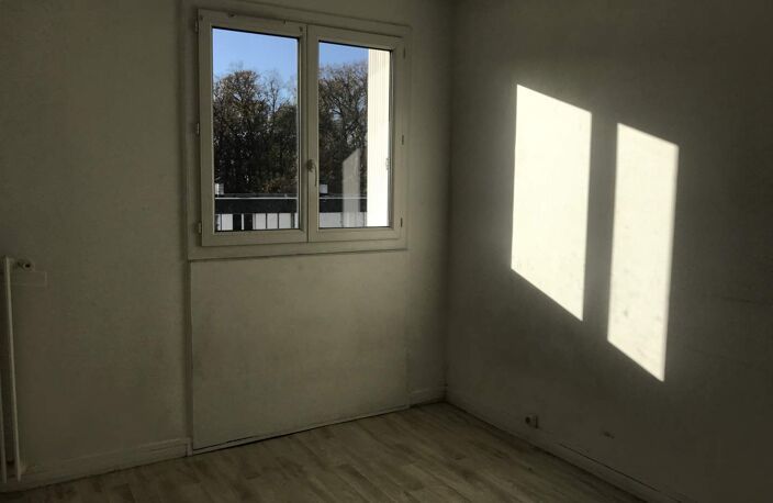 Vente appartement 4 pièces 80 m² Tours (37200) — photo 2