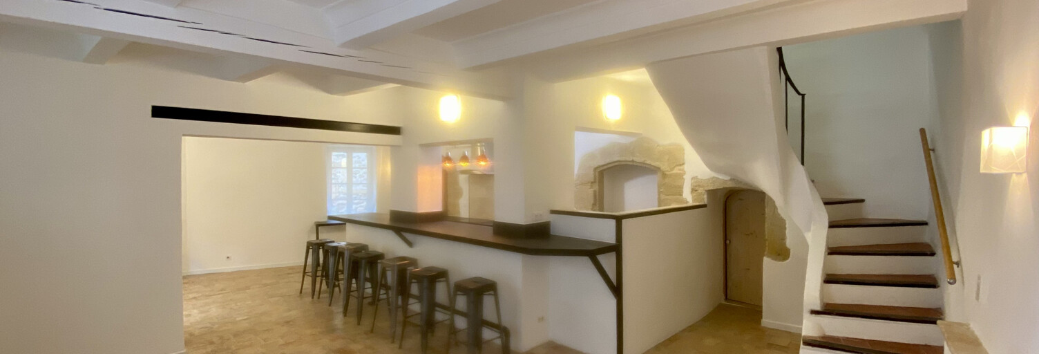 Maison 8 Pièces 250 m² à vendre à Lauris (84360)