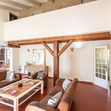 Maison 10 pièces 740000 €