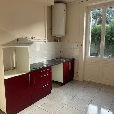 Appartement 3 pièces 580 €
