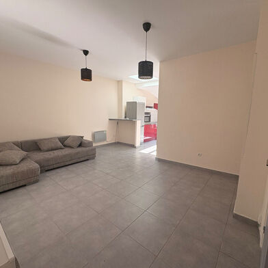 Appartement 3 pièces 550 €