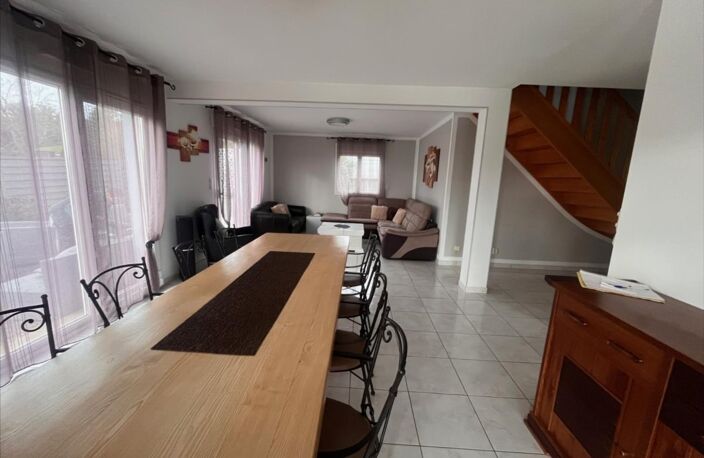 Vente maison 6 pièces 178 m² Pirey (25480) — photo 3