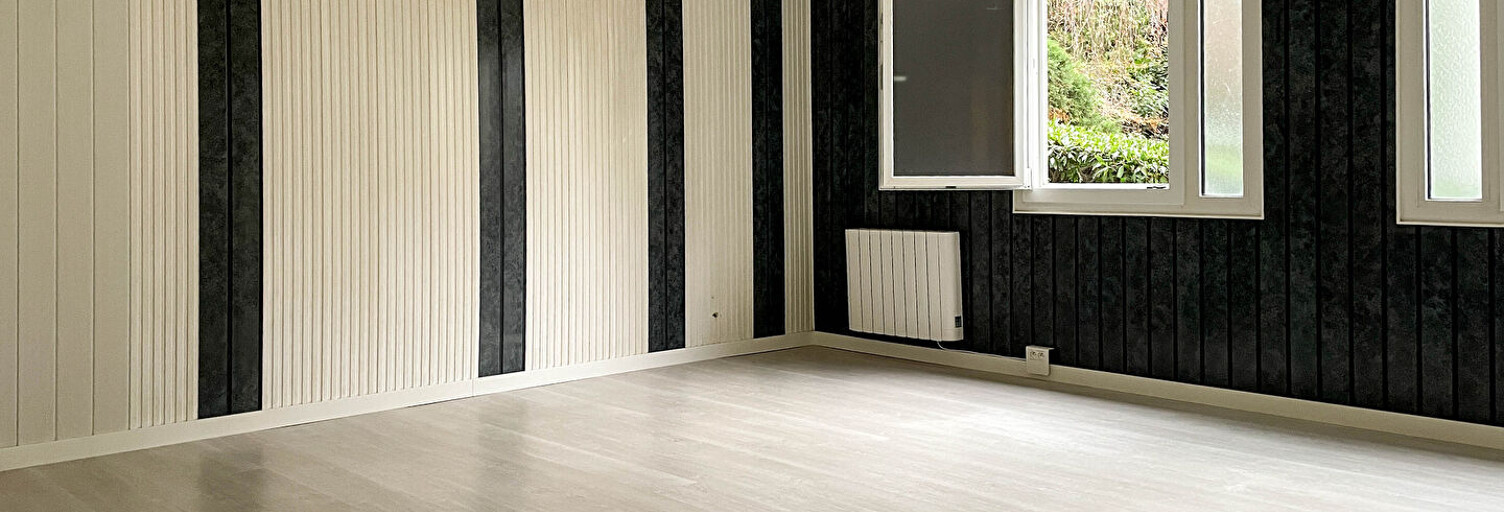 Commerce 8 Pièces 124 m² à louer à La Grand-Croix (42320)