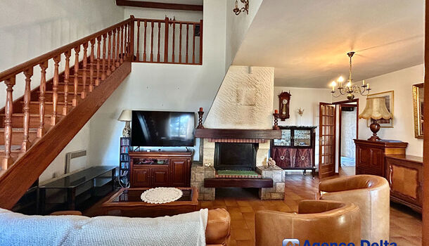 Villa / Maison 5 pièces  à vendre Garde (La) 83130