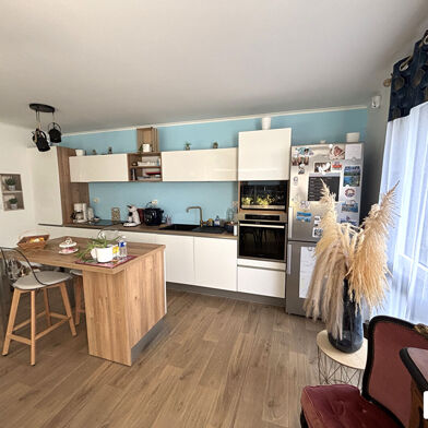 Appartement 3 pièces 288100 €