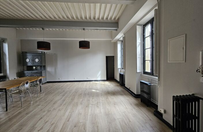Duplex — photo 2