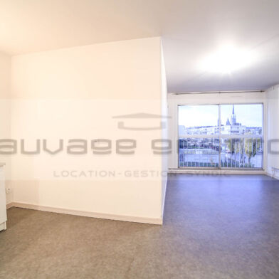 Appartement 2 pièces 605 €