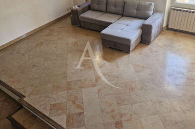 Appartement 5 pièces 1450 €