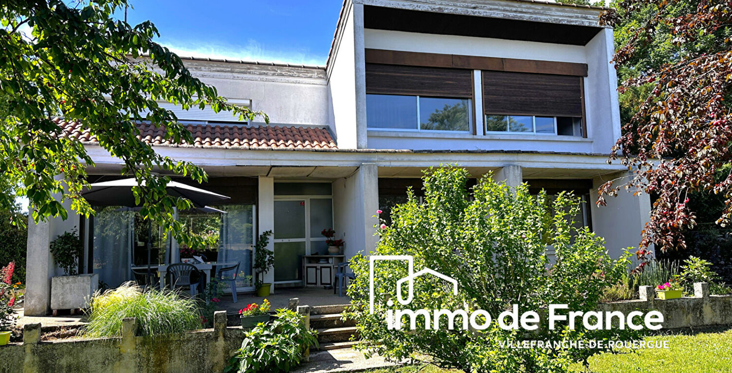 Ensemble immobilier - maison 119 m² + dépendance à rénover — photo 1
