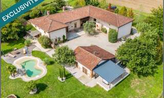 Maison 7 Pièces 327 m² à vendre à Sulignat (01400)