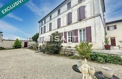 3 Maisons avec garages et nombreuses dépendances — photo du bien