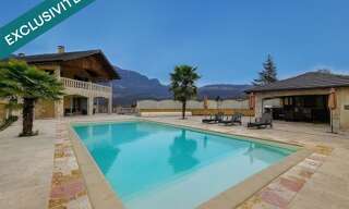 Maison 7 Pièces 226 m² à vendre à Chambéry (73000)