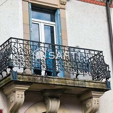 Maison 10 pièces 97500 €