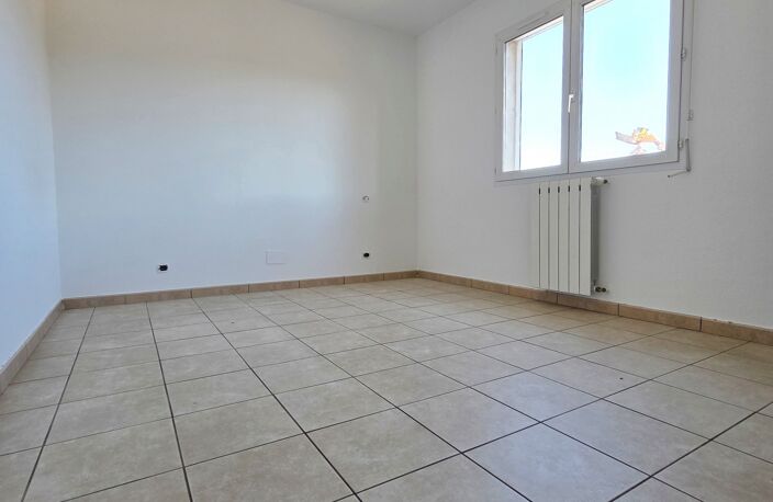 Vente Maison/villa 5 pièces — photo 2