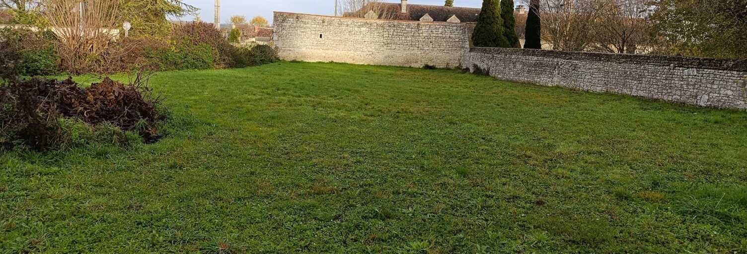 Terrain  1039 m² à vendre à Lémeré (37120)