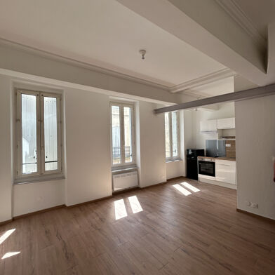 Appartement 2 pièces 482 €
