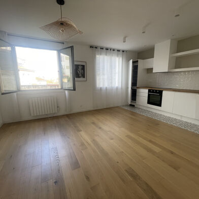 Appartement 3 pièces 1250 €