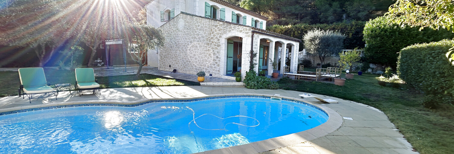 Maison 6 Pièces 175 m² à vendre à Aspremont (06790)