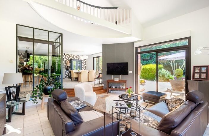Vente maison 7 pièces 162 m² Taulé (29670) — photo 2