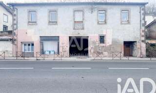 Garage  145 m² à vendre à Saint-Affrique (12400)