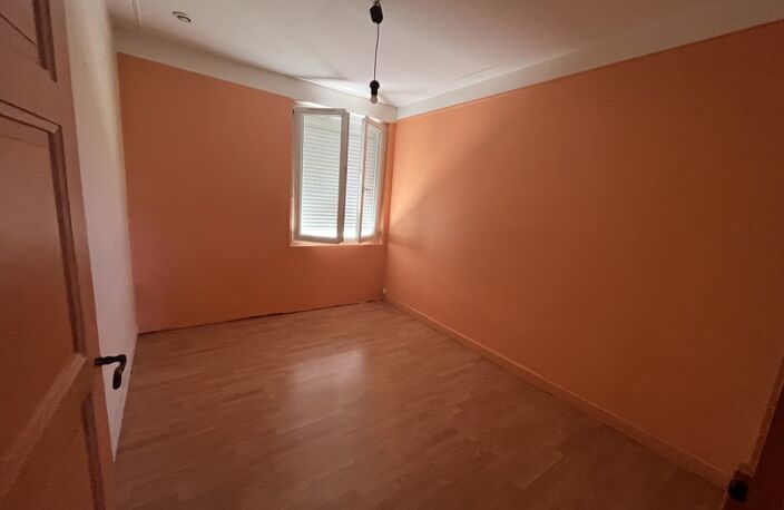 Maison de ville de 5 pièces principales — photo 3