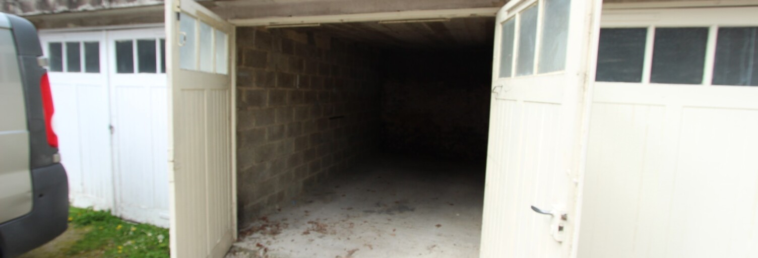 Garage   m² à louer à Dijon (21000)