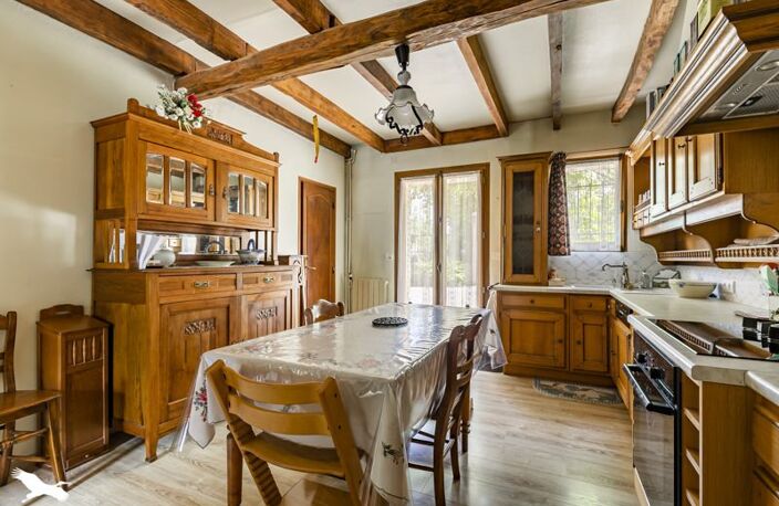 Maison en pierre de 6 pièces principales — photo 3
