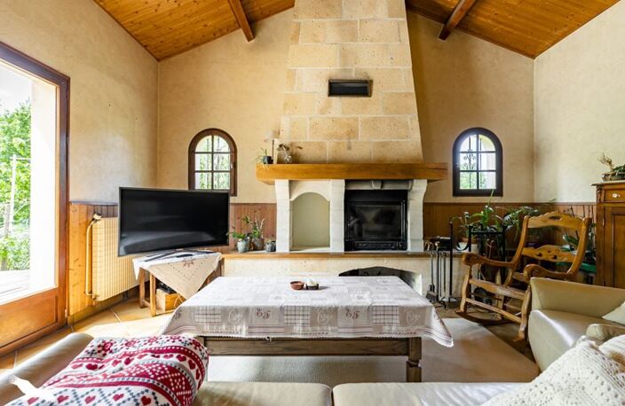 Maison en pierre de 6 pièces principales — photo 4