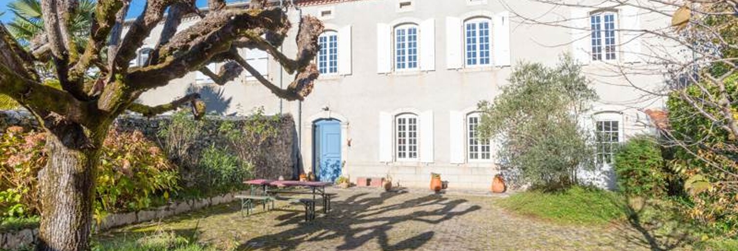 Maison 9 Pièces 211 m² à vendre à Loures-Barousse (65370)