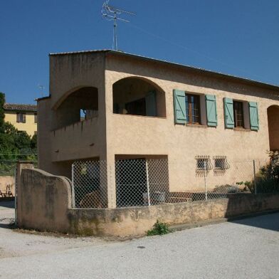 Appartement 3 pièces 1012 €