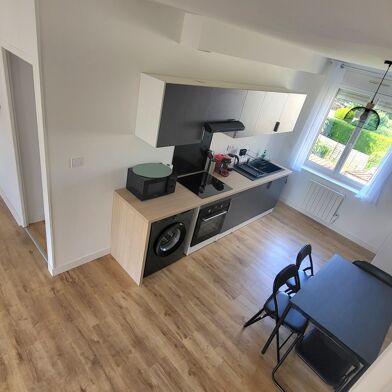 Appartement 3 pièces 700 €