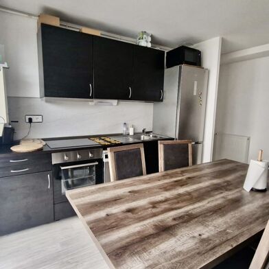 Appartement 3 pièces 174900 €