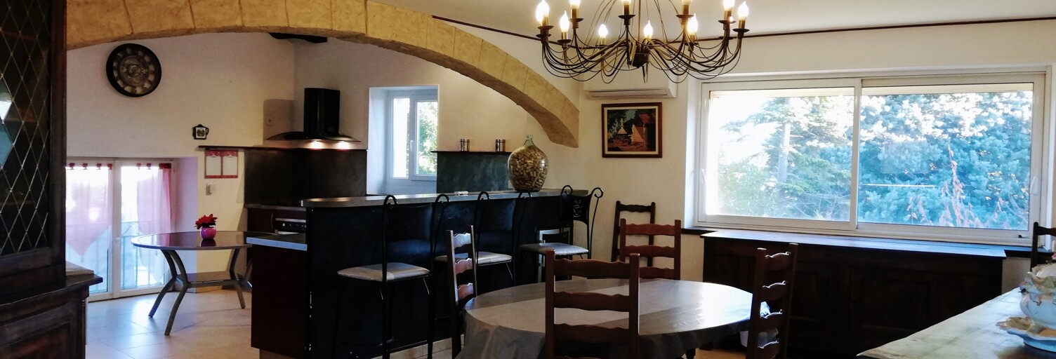 Maison 7 Pièces 186 m² à vendre à Nyons (26110)